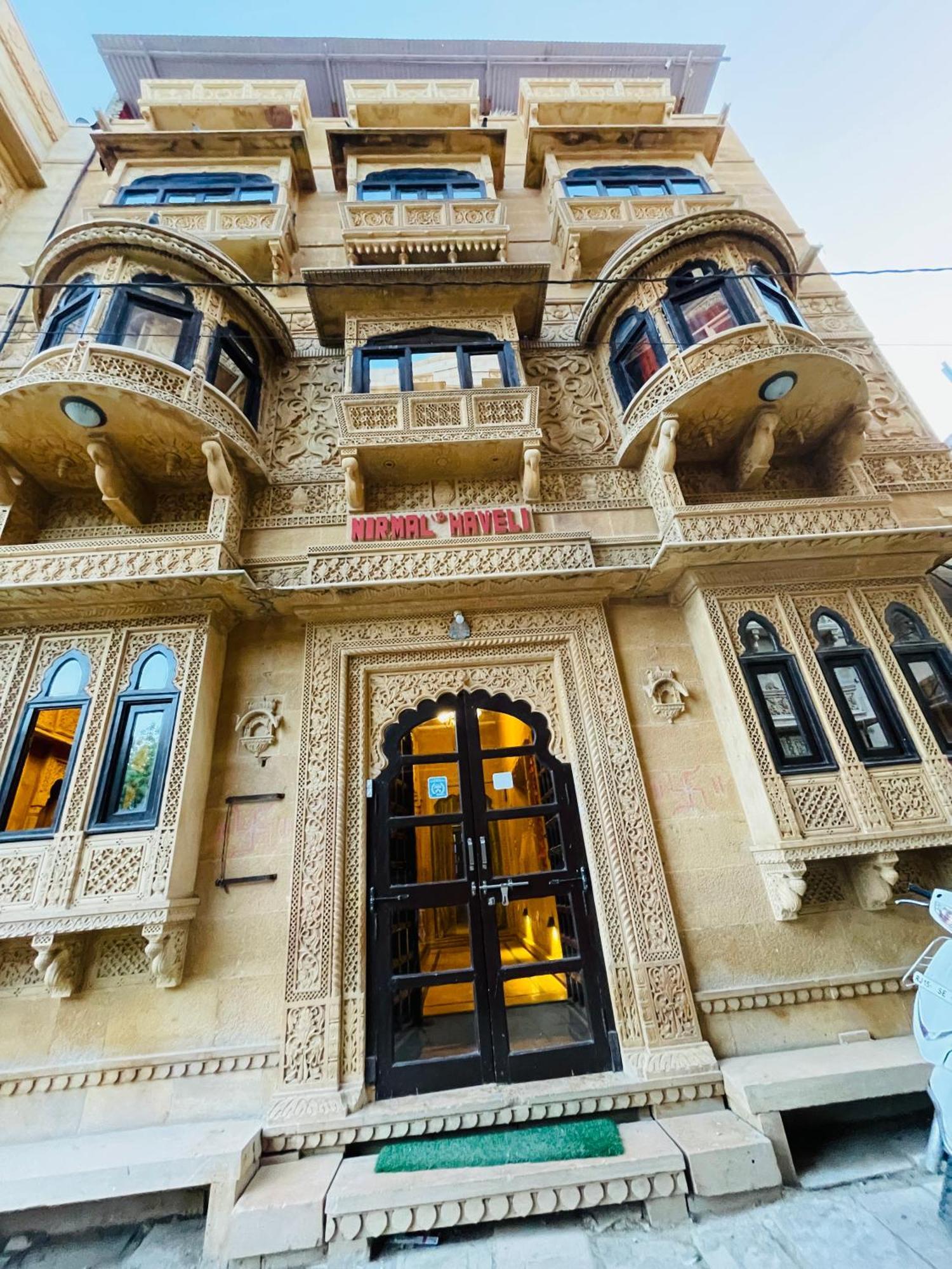 Hotel Nirmal Haveli Dzsaiszalmer Kültér fotó