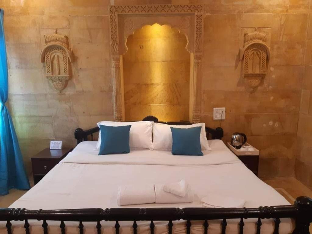 Hotel Nirmal Haveli Dzsaiszalmer Szoba fotó
