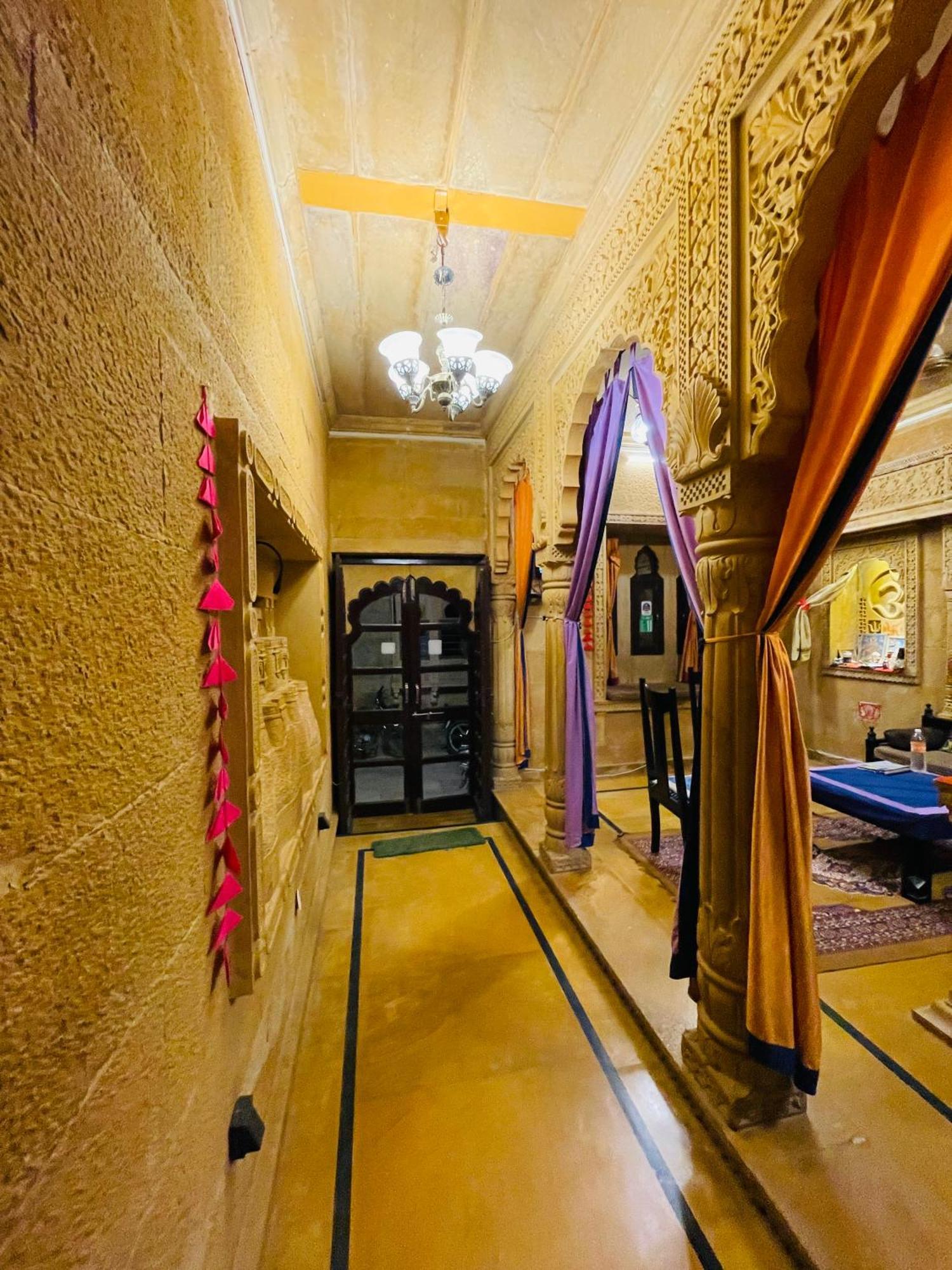 Hotel Nirmal Haveli Dzsaiszalmer Kültér fotó