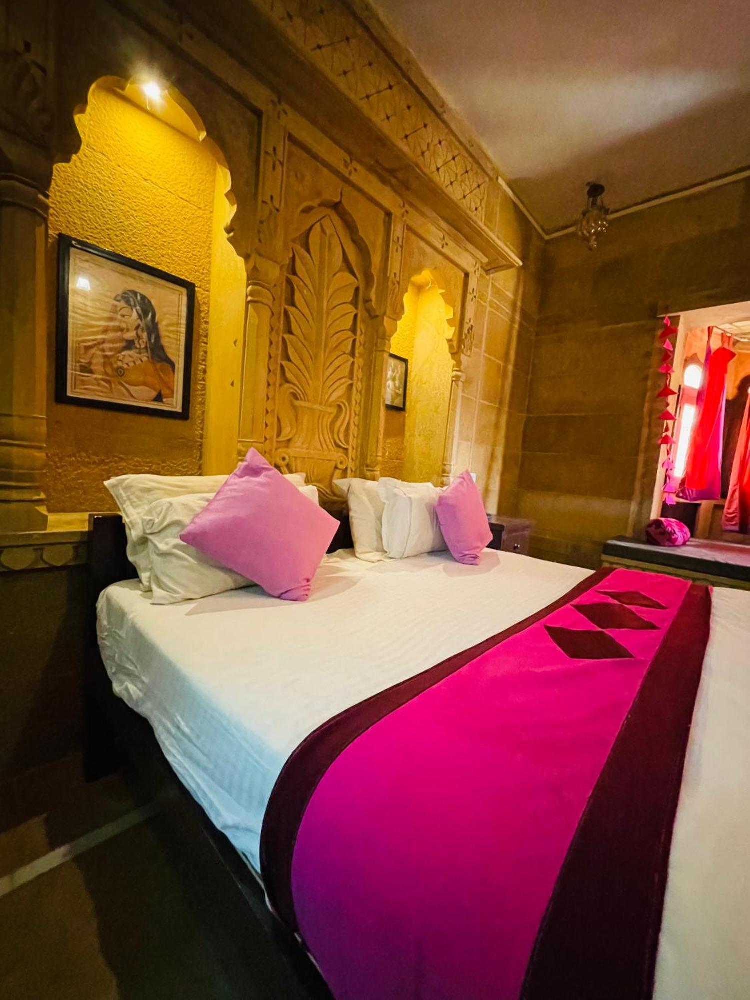 Hotel Nirmal Haveli Dzsaiszalmer Kültér fotó