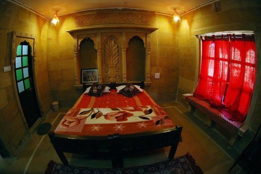 Hotel Nirmal Haveli Dzsaiszalmer Kültér fotó
