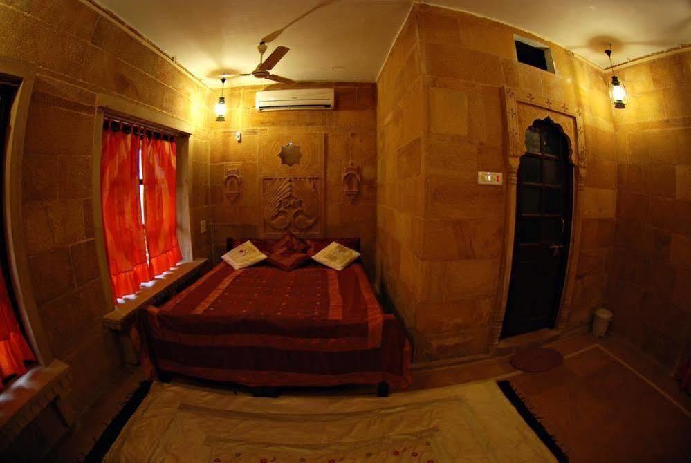 Hotel Nirmal Haveli Dzsaiszalmer Kültér fotó