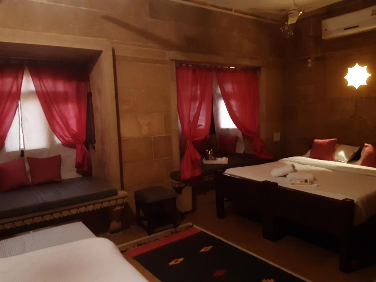 Hotel Nirmal Haveli Dzsaiszalmer Kültér fotó