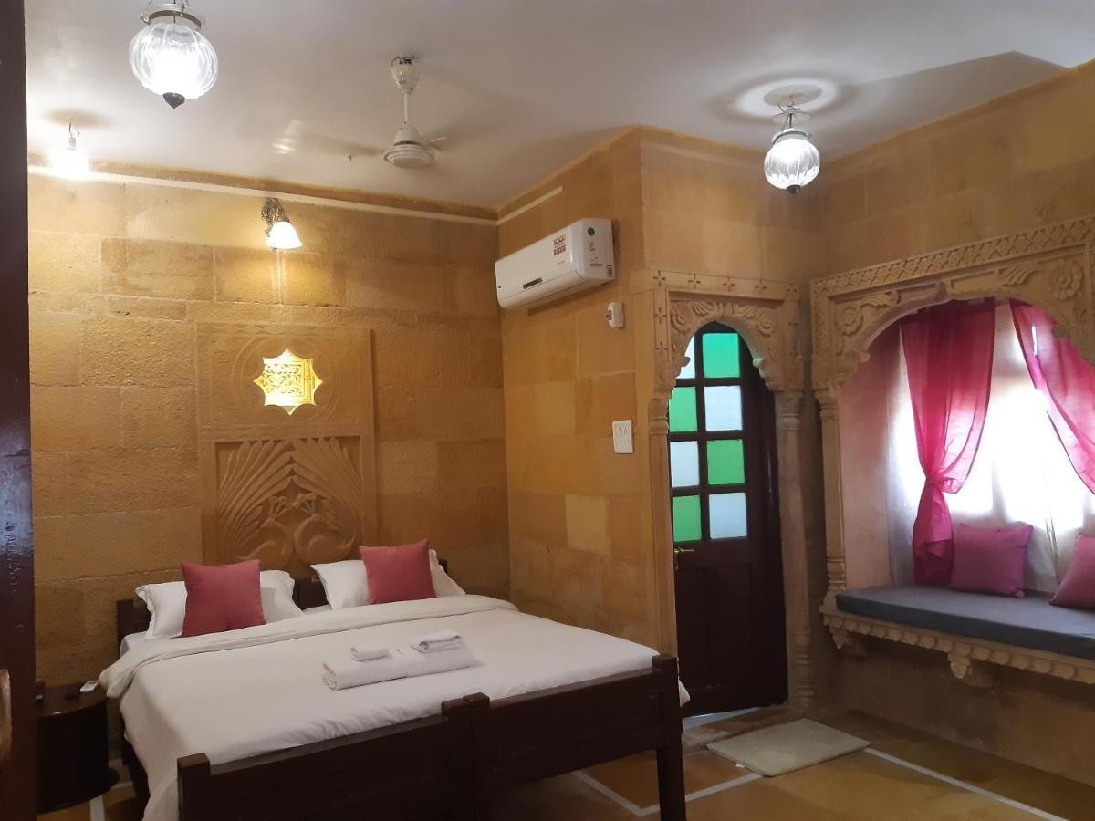 Hotel Nirmal Haveli Dzsaiszalmer Kültér fotó
