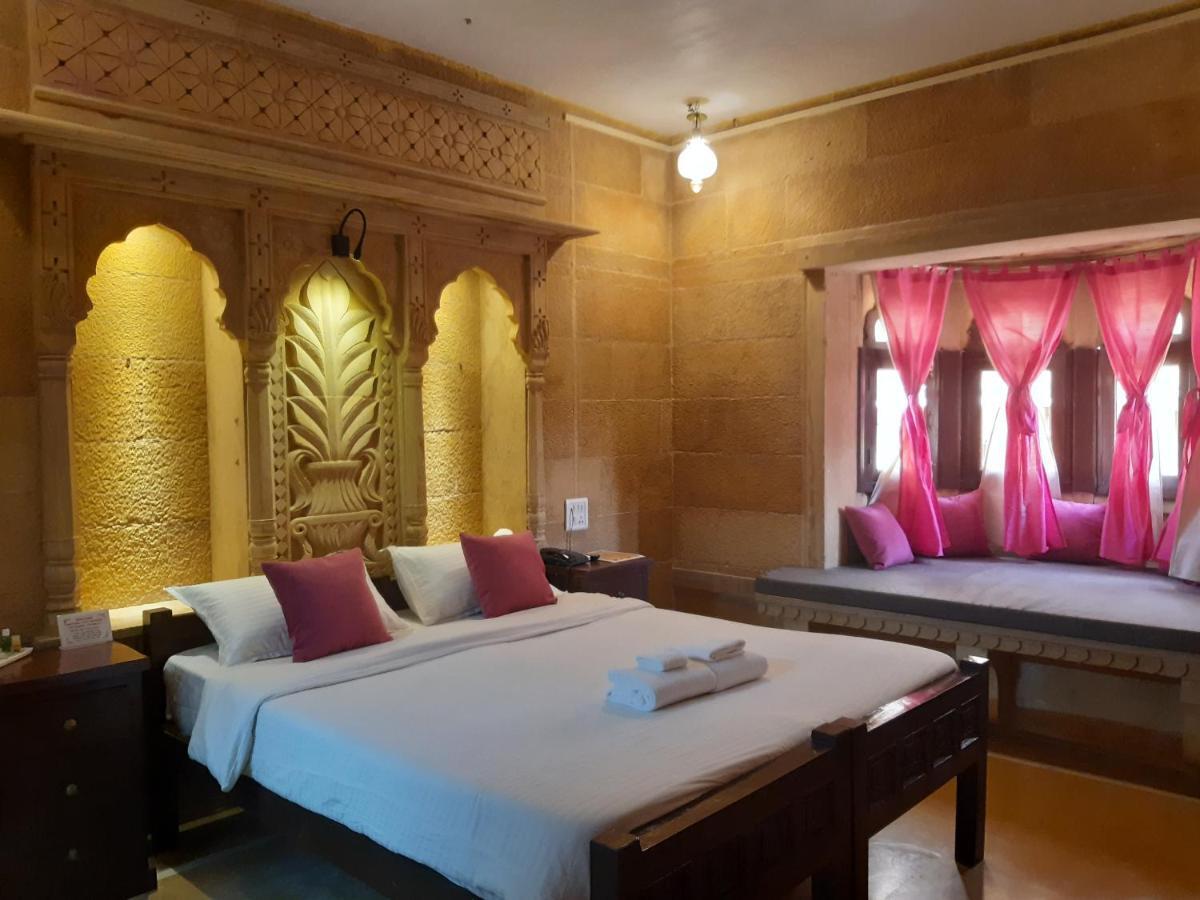 Hotel Nirmal Haveli Dzsaiszalmer Kültér fotó
