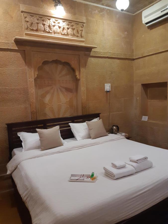 Hotel Nirmal Haveli Dzsaiszalmer Kültér fotó