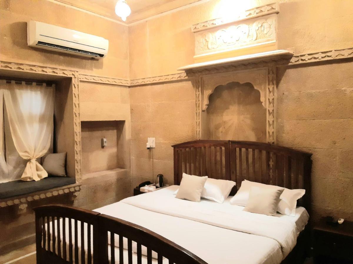 Hotel Nirmal Haveli Dzsaiszalmer Kültér fotó
